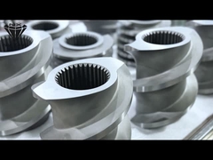 Element śruby podwójnej wytłaczycieli